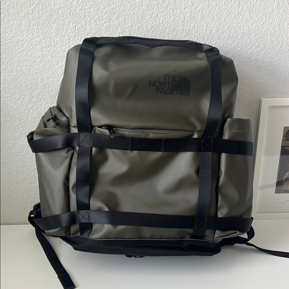 The North Face Commuter Pack S